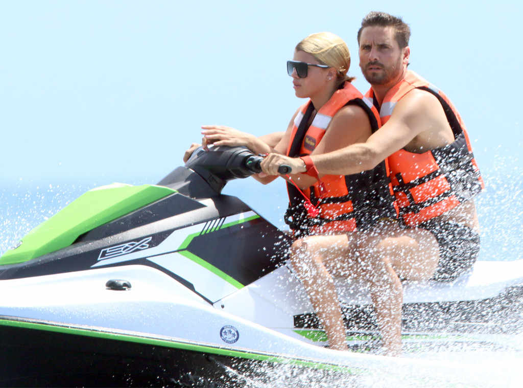 rs 1024x759 171002164220 1024.scott disick sofia richie jet ski mexico.ct.100217