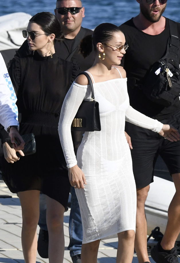 Kendall Jenner et Bella Hadid s eclatent a Mykonos