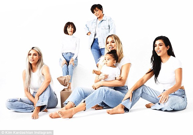 4775A50A00000578 5212123 Nice prop Khloe Kardashian used niece Dream to mask her rumored a 17 1514255655708